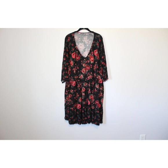 Torrid Floral Mini Super Soft Skater Dress Black Red Plus Size 4 4X H14738 - Picture 2 of 13